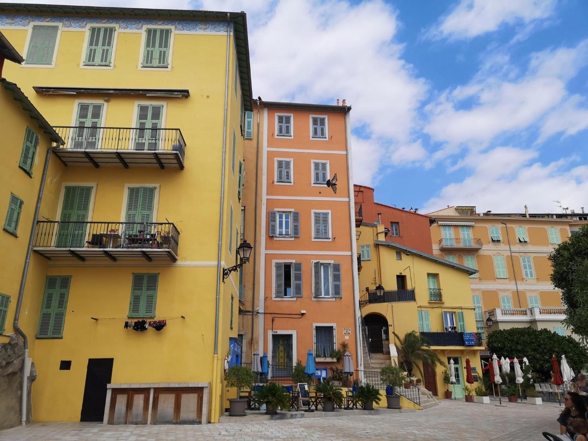 Prato Home - Apartment Near The Beach In مينتون المظهر الخارجي الصورة